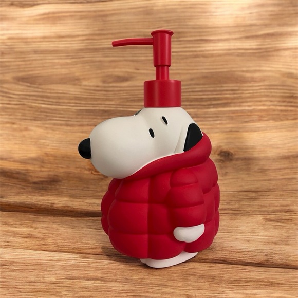 Peanuts Snoopy Soap Dispenser - Picture 2 of 3